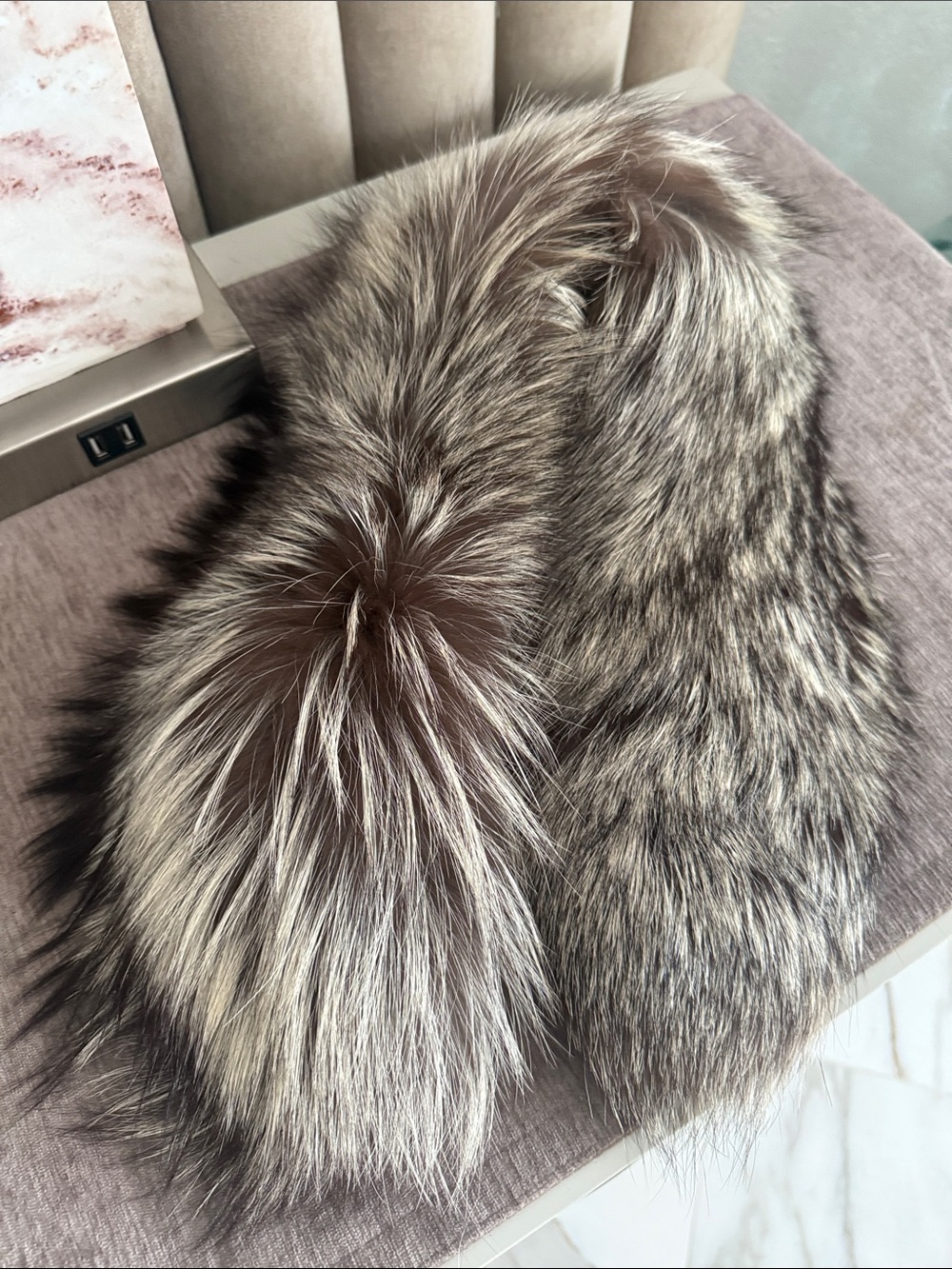 Silver fox fur collar clip on